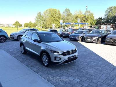 Volkswagen T-Roc 1.0 TSI RESTYLING ANCHE PER NEOPATENTATI Beige usata Russi