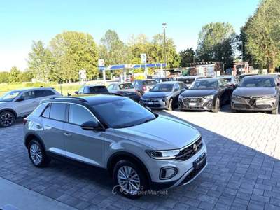 Volkswagen T-Roc 1.0 TSI RESTYLING ANCHE PER NEOPATENTATI Beige usata Russi