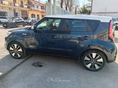 Kia Soul Motore nuovo con Fattura Blu/Azzurro usata Afragola