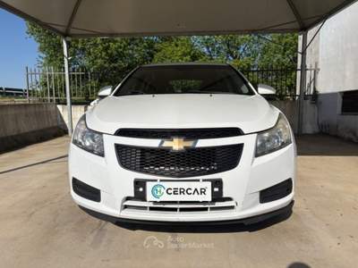 Chevrolet Cruze 1.6 5 porte LT EURO 5 OK NEOPATENTATI Bianco usata Pavia