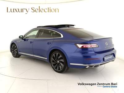 Volkswagen Arteon LIM. R-LINE 2.0 TDI 150 CV DSG Blu/Azzurro usata Bari