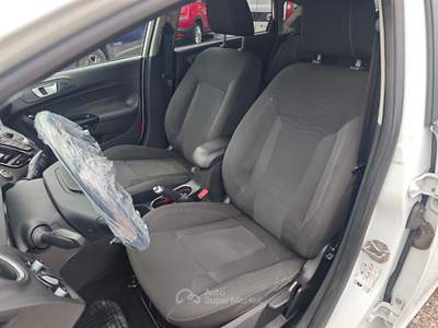 Ford Fiesta In ottimo stato,adatta a neopatentati usata Roccadaspide