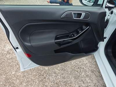 Ford Fiesta In ottimo stato,adatta a neopatentati usata Roccadaspide