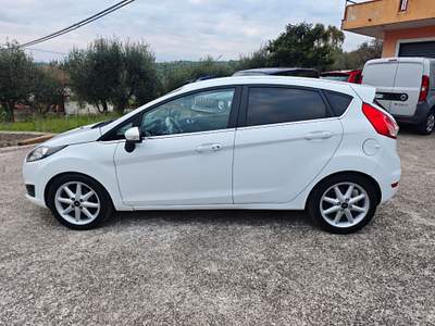 Ford Fiesta In ottimo stato,adatta a neopatentati usata Roccadaspide
