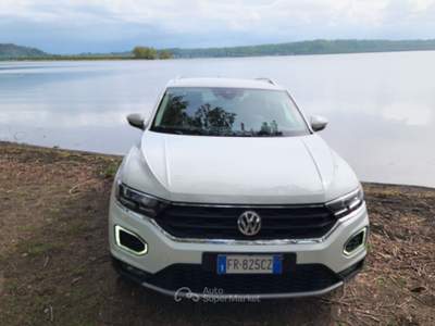 Volkswagen T-Roc Unico proprietario, tagliandi ufficiali. usata RONCIGLIONE