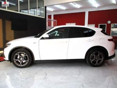 Alfa Romeo Stelvio 2.2 T.diesel 190CV AT8 Q4 Sprint Bianco usata Vittoria