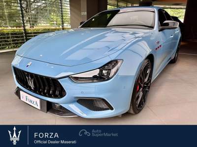 Maserati Ghibli 3.8 V8 Trofeo 580cv , Blu Denim , Tetto apribile Blu/Azzurro usata Venaria Reale