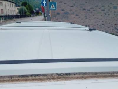 Ford Transit CUSTOM 2.2 TDCi Diesel 125 CV 3 POSTI Bianco usata Mantello