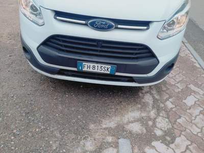 Ford Transit CUSTOM 2.2 TDCi Diesel 125 CV 3 POSTI Bianco usata Mantello