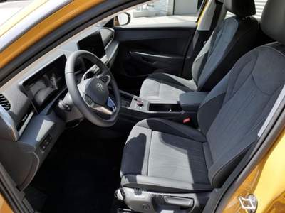 Volkswagen T-Roc 1.5 eTsi 115cv Style Dsg Giallo usata Civita Castellana