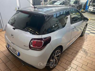 DS Automobiles DS 3 110 S&S EAT6 Sport Chic Bianco usata Melegnano