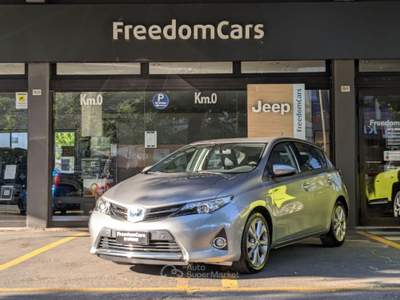Toyota Auris 1.8 Hybrid Active Eco Bronzo usata Parma