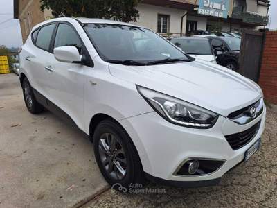 Hyundai ix35 HYUNDAI IX35 1.7 CRDI Bianco usata Mirabella Eclano