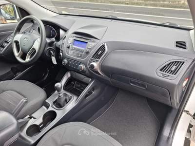 Hyundai ix35 HYUNDAI IX35 1.7 CRDI Bianco usata Mirabella Eclano
