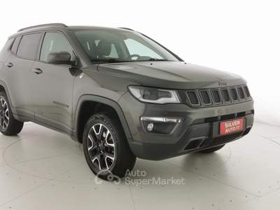 Jeep Compass 2.0 Multijet II 170 CV aut. 4WD Trailhawk Grigio usata Crema