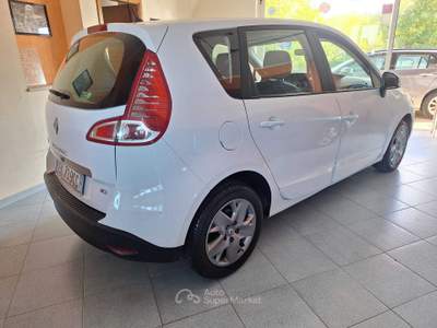 Renault Scénic RENAULT XMOD 1.5 DCI 110 CV Bianco usata Mirabella Eclano