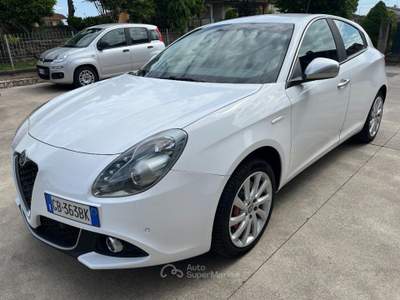 Alfa Romeo Giulietta 1.4 Turbo 120 CV Super GAS/GPL Bianco usata Nogarole Rocca