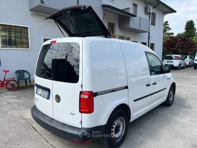 Volkswagen Caddy 2.0 TDI 102 CV Furgone TETTO APRIBILE Bianco usata Nogarole Rocca