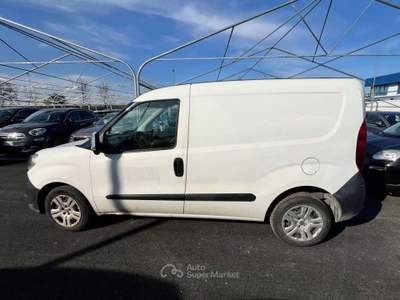 Fiat Doblò DOBLÒ 1.3 MJT 95CV EURO6 - FK575XX Giallo usata Basiliano