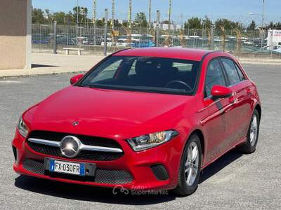 Mercedes-Benz Classe A Automatic Business Extra 1.5 Benzina Euro6 Rosso usata Fiumicino