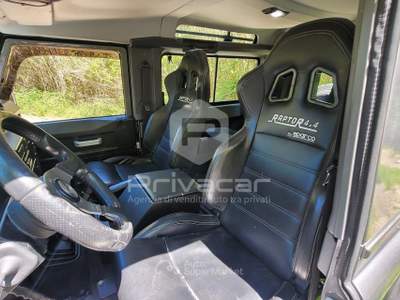 Land Rover Defender LAND ROVER Defender 90 2.4 TD4 Station Wagon S Grigio usata San Benedetto del Tronto