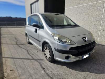Peugeot 1007 1.4 HDi Happy 70cv Argento usata Campodipietra