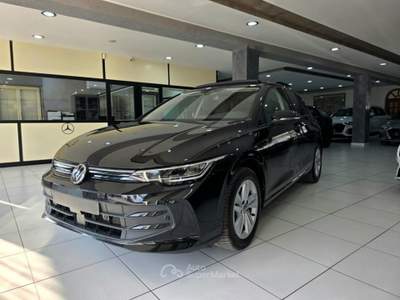 Volkswagen Golf NEW 8.5 2.0 TDI 115CV Life Tetto Panoramico Nero usata Mirabella Imbaccari