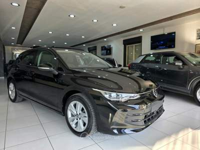 Volkswagen Golf NEW 8.5 2.0 TDI 115CV Life Tetto Panoramico Nero usata Mirabella Imbaccari