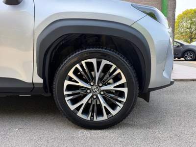 Toyota Yaris Cross 1.5 116CV HYBRID E-CVT LOUNGE UNIPROPRIETARIO Argento usata Venezia