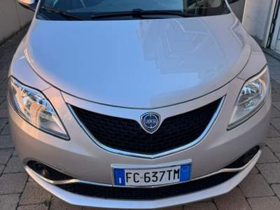 Lancia Ypsilon lancia ypsilon 1300 mjt diesel Argento usata Cremona