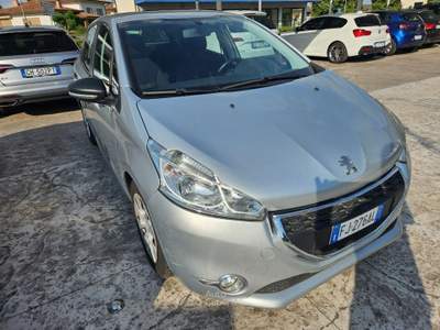 Peugeot 208 1.4 8V HDi 68CV 5p. Allure Grigio usata Rossano Veneto