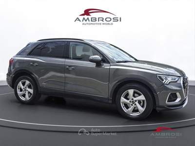 Audi Q3 35 2.0 tdi Business Advanced s-tronic Grigio usata Corciano