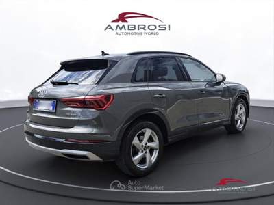 Audi Q3 35 2.0 tdi Business Advanced s-tronic Grigio usata Corciano