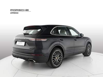 Porsche Cayenne 3.0 V6 E-Hybrid Nero usata Milano