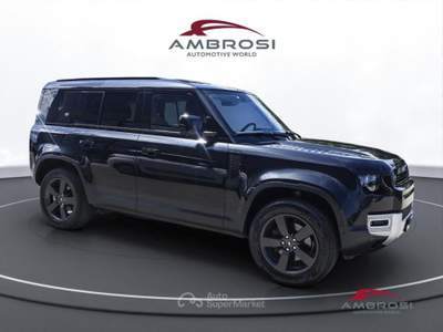 Land Rover Defender 110 3.0d i6 mhev X-Dynamic SE awd 200cv auto Nero usata Corciano