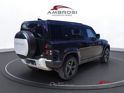 Land Rover Defender 110 3.0d i6 mhev X-Dynamic SE awd 200cv auto Nero usata Corciano