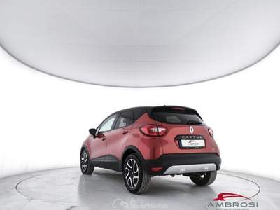 Renault Captur dCi 8V 90 CV EDC Start&Stop Energy Zen Rosso usata Corciano