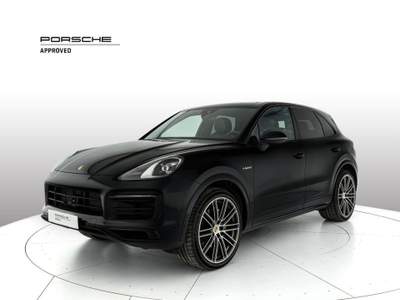 Porsche Cayenne 3.0 V6 E-Hybrid Nero usata Milano