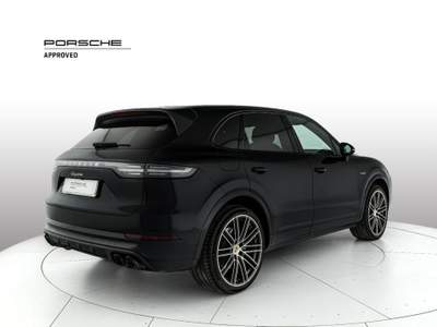 Porsche Cayenne 3.0 V6 E-Hybrid Nero usata Milano
