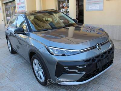 Volkswagen T-Roc 1.5 eTSI ACT DSG Life-KM0 Grigio usata Trapani