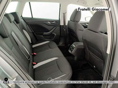 Skoda Kamiq 1.0 tsi black dots 115cv dsg Grigio usata Assago