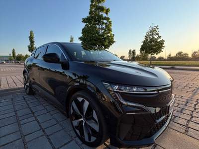 Renault Mégane Renault Megane Etech Tecno Nero usata Campagna Lupia