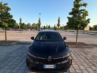 Renault Mégane Renault Megane Etech Tecno Nero usata Campagna Lupia