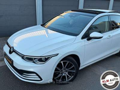 Volkswagen Golf 1.5 eTSI 150 CV EVO ACT DSG Style Bianco usata Roma