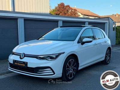Volkswagen Golf 1.5 eTSI 150 CV EVO ACT DSG Style Bianco usata Roma