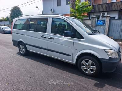 Mercedes-Benz Vito 9 posti 2.2 113 CDI TN Mixto Vetrato Extralong Bianco usata BEINASCO