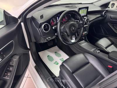 Mercedes-Benz CLA 200d Shooting BRAKE 4 MATIC Bianco usata Pollenza
