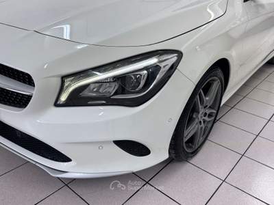 Mercedes-Benz CLA 200d Shooting BRAKE 4 MATIC Bianco usata Pollenza