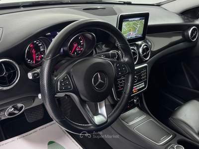 Mercedes-Benz CLA 200d Shooting BRAKE 4 MATIC Bianco usata Pollenza