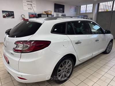 Renault Mégane Megane 1.5 dci 2012 gt line Bianco usata Qualiano